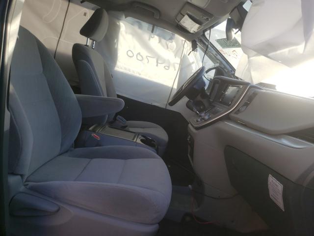 Photo 4 VIN: 5TDJZ3DC0LS230560 - TOYOTA SIENNA LE 