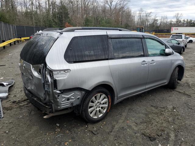 Photo 2 VIN: 5TDJZ3DC1HS164933 - TOYOTA SIENNA LE 