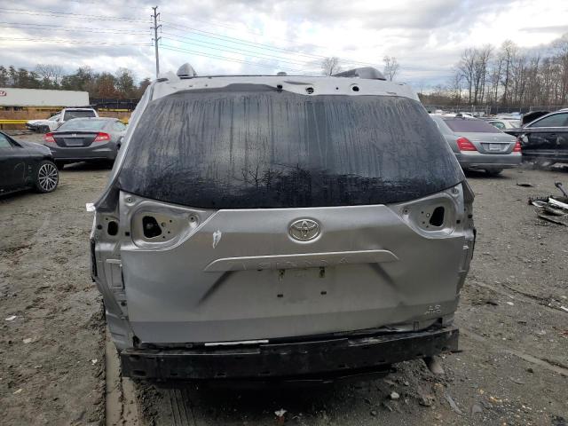 Photo 5 VIN: 5TDJZ3DC1HS164933 - TOYOTA SIENNA LE 