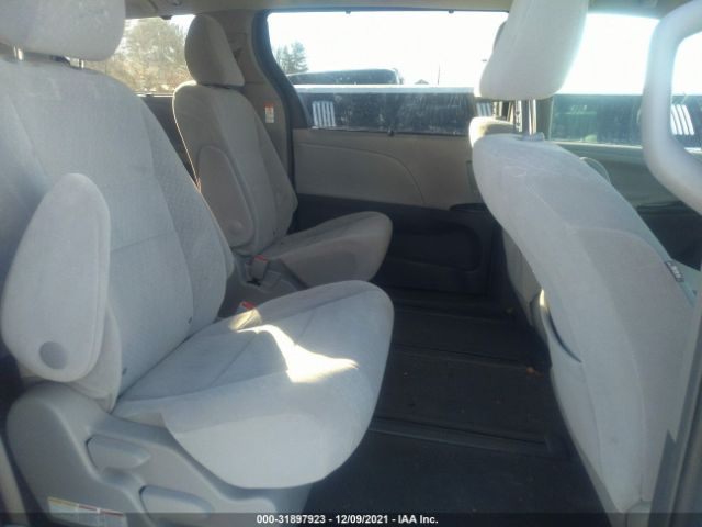 Photo 7 VIN: 5TDJZ3DC1HS168979 - TOYOTA SIENNA 