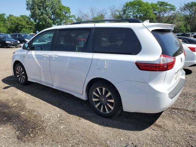 Photo 1 VIN: 5TDJZ3DC1KS214124 - TOYOTA SIENNA LE 