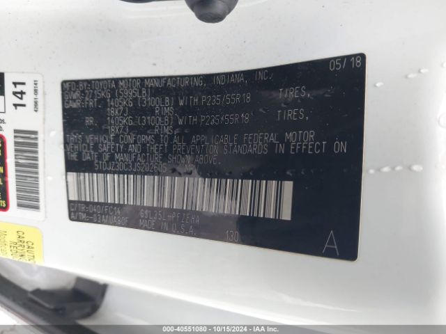 Photo 8 VIN: 5TDJZ3DC3JS202605 - TOYOTA SIENNA 