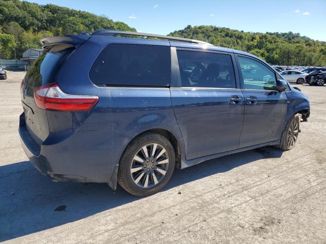 Photo 2 VIN: 5TDJZ3DC4KS220936 - TOYOTA SIENNA LE 