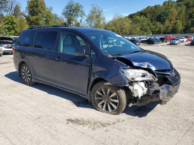 Photo 3 VIN: 5TDJZ3DC4KS220936 - TOYOTA SIENNA LE 