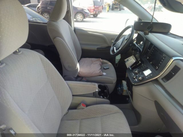 Photo 4 VIN: 5TDJZ3DC4KS221455 - TOYOTA SIENNA 