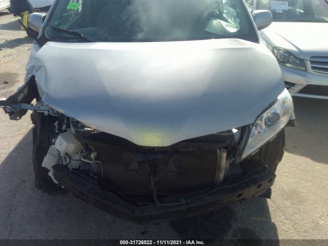 Photo 9 VIN: 5TDJZ3DC4KS221455 - TOYOTA SIENNA 