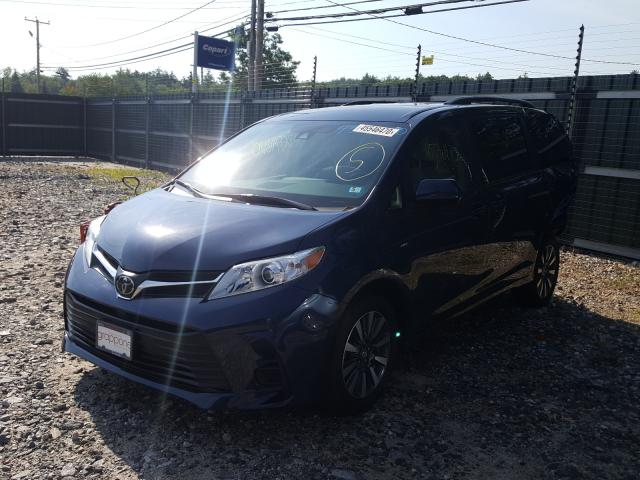 Photo 1 VIN: 5TDJZ3DC4KS221973 - TOYOTA SIENNA LE 