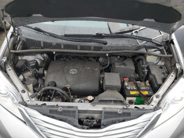 Photo 11 VIN: 5TDJZ3DC6HS158917 - TOYOTA SIENNA LE 