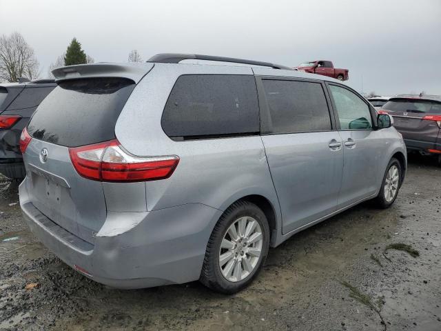 Photo 2 VIN: 5TDJZ3DC6HS158917 - TOYOTA SIENNA LE 