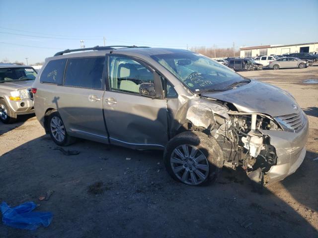 Photo 3 VIN: 5TDJZ3DC6HS169738 - TOYOTA SIENNA LE 