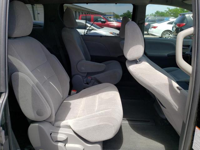 Photo 9 VIN: 5TDJZ3DC6HS186622 - TOYOTA SIENNA LE 