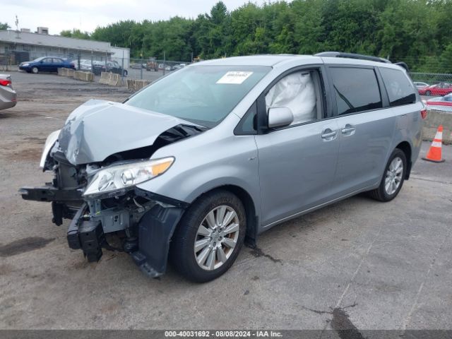 Photo 1 VIN: 5TDJZ3DC7HS163530 - TOYOTA SIENNA 