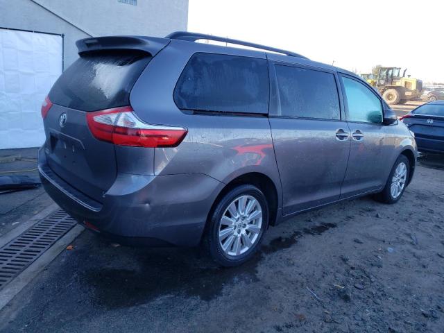 Photo 2 VIN: 5TDJZ3DC7HS183390 - TOYOTA SIENNA LE 