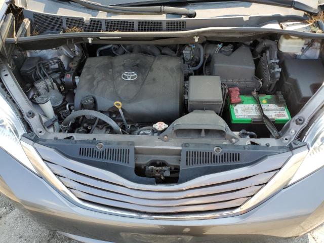 Photo 11 VIN: 5TDJZ3DC8HS148163 - TOYOTA SIENNA LE 