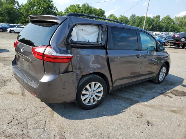 Photo 2 VIN: 5TDJZ3DC8HS148163 - TOYOTA SIENNA LE 