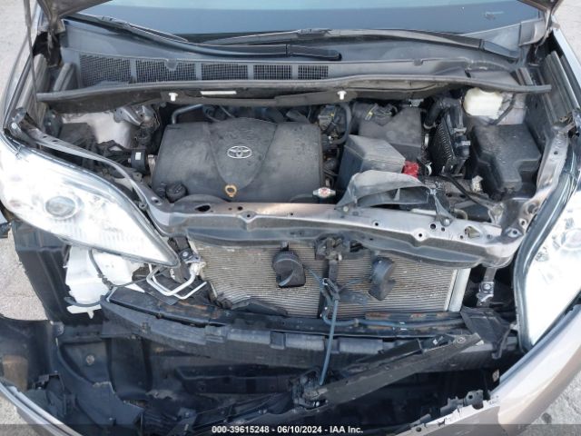 Photo 9 VIN: 5TDJZ3DC8KS223791 - TOYOTA SIENNA 