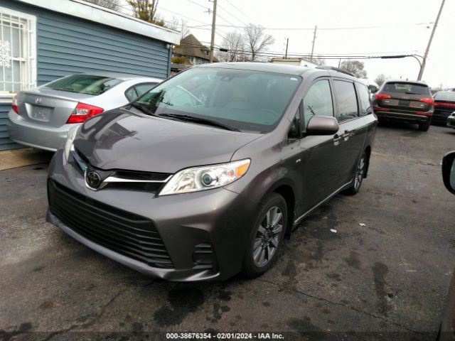 Photo 1 VIN: 5TDJZ3DC9LS247213 - TOYOTA SIENNA 