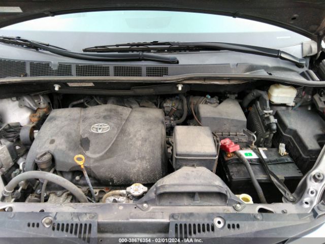 Photo 9 VIN: 5TDJZ3DC9LS247213 - TOYOTA SIENNA 