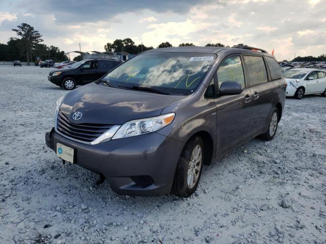 Photo 1 VIN: 5TDJZ3DCXHS151050 - TOYOTA SIENNA LE 