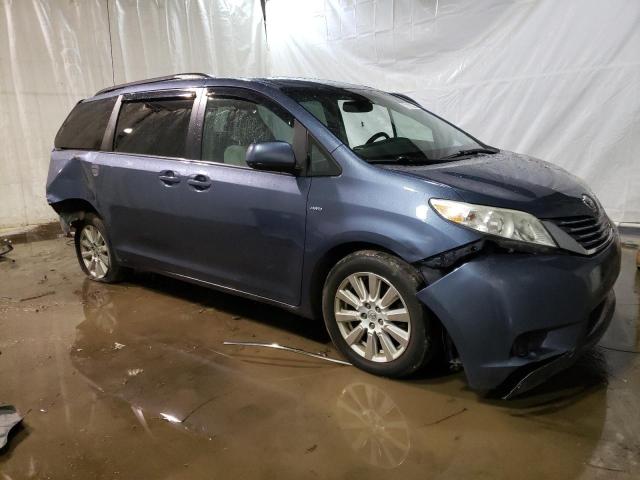 Photo 3 VIN: 5TDJZ3DCXHS155924 - TOYOTA SIENNA LE 