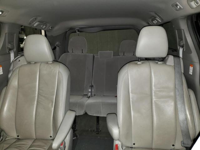 Photo 9 VIN: 5TDJZ3DCXHS155924 - TOYOTA SIENNA LE 