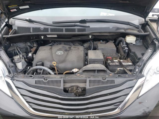 Photo 9 VIN: 5TDJZ3DCXHS186347 - TOYOTA SIENNA 