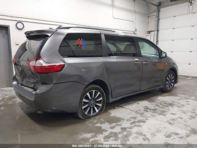 Photo 3 VIN: 5TDJZ3DCXKS225638 - TOYOTA SIENNA 