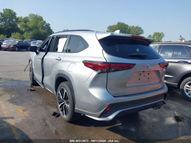 Photo 2 VIN: 5TDJZRBH1NS190560 - TOYOTA HIGHLANDER 