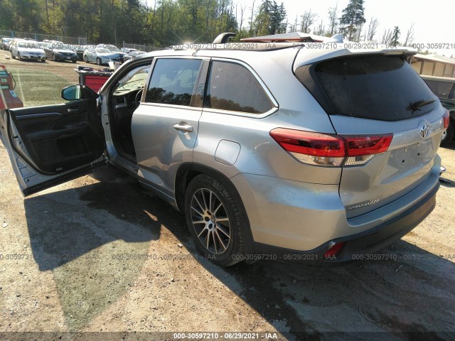 Photo 2 VIN: 5TDJZRFH0HS362477 - TOYOTA HIGHLANDER 