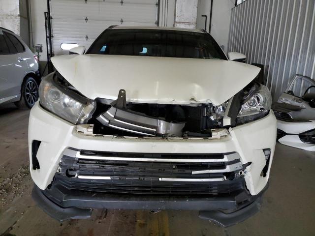 Photo 4 VIN: 5TDJZRFH0HS372278 - TOYOTA HIGHLANDER 