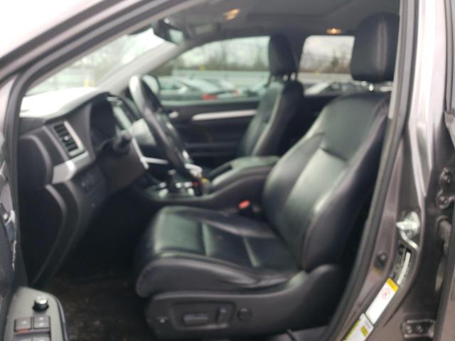 Photo 6 VIN: 5TDJZRFH0HS399884 - TOYOTA HIGHLANDER 