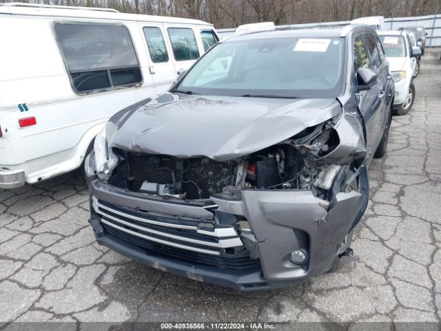 Photo 5 VIN: 5TDJZRFH0HS438831 - TOYOTA HIGHLANDER 