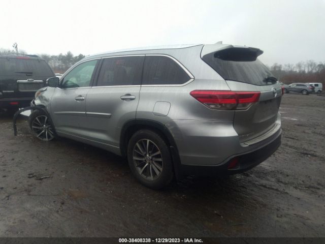 Photo 2 VIN: 5TDJZRFH0HS453586 - TOYOTA HIGHLANDER 