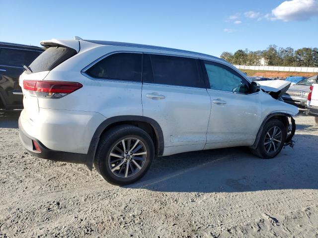 Photo 2 VIN: 5TDJZRFH0HS457122 - TOYOTA HIGHLANDER 