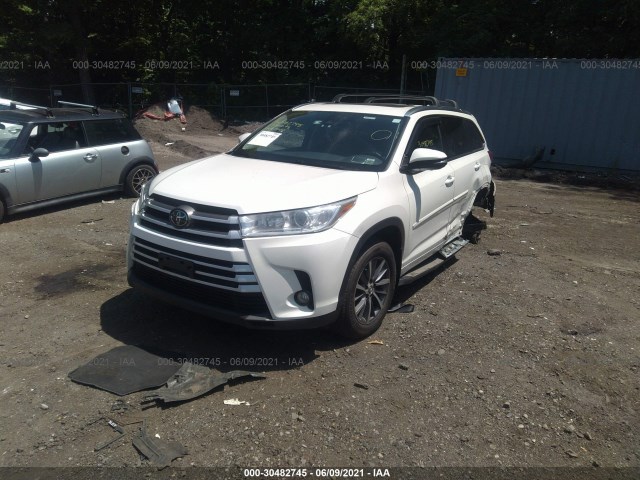 Photo 1 VIN: 5TDJZRFH0HS482456 - TOYOTA HIGHLANDER 