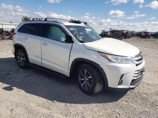 Photo 3 VIN: 5TDJZRFH0JS528826 - TOYOTA HIGHLANDER 