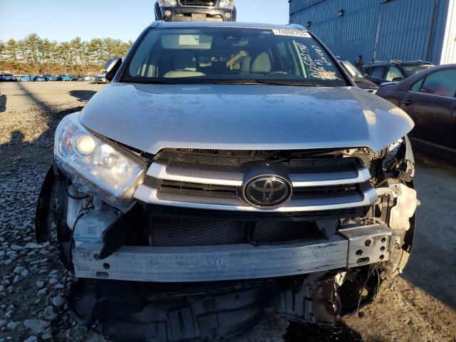 Photo 4 VIN: 5TDJZRFH0JS534187 - TOYOTA HIGHLANDER 