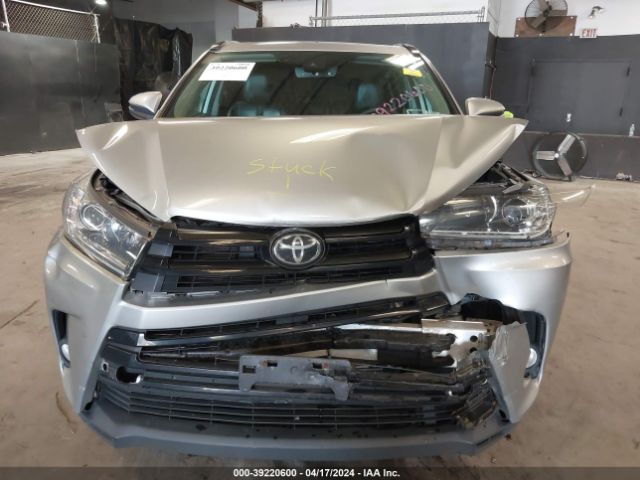 Photo 5 VIN: 5TDJZRFH0JS540457 - TOYOTA HIGHLANDER 