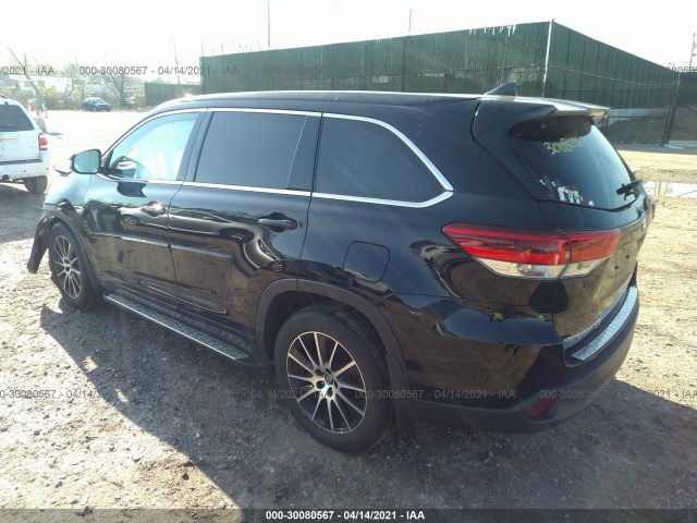 Photo 2 VIN: 5TDJZRFH0JS546632 - TOYOTA HIGHLANDER 