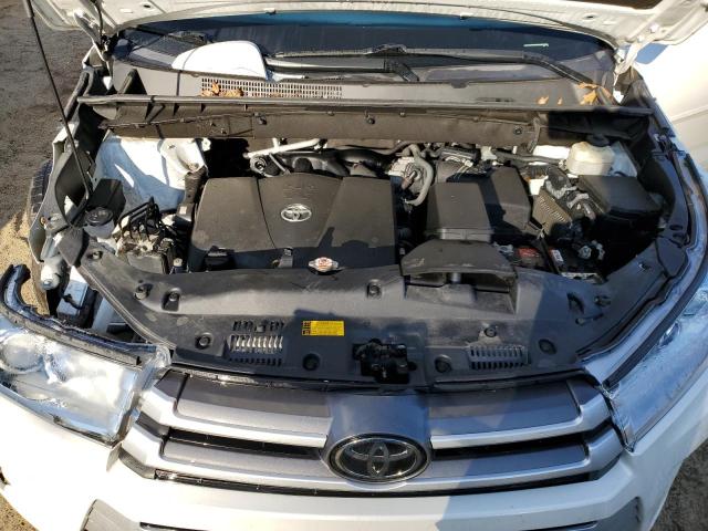 Photo 10 VIN: 5TDJZRFH0JS549305 - TOYOTA HIGHLANDER 