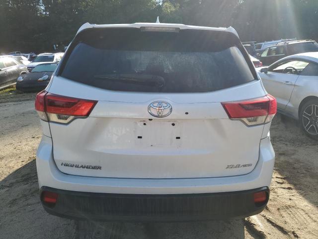 Photo 5 VIN: 5TDJZRFH0JS549305 - TOYOTA HIGHLANDER 