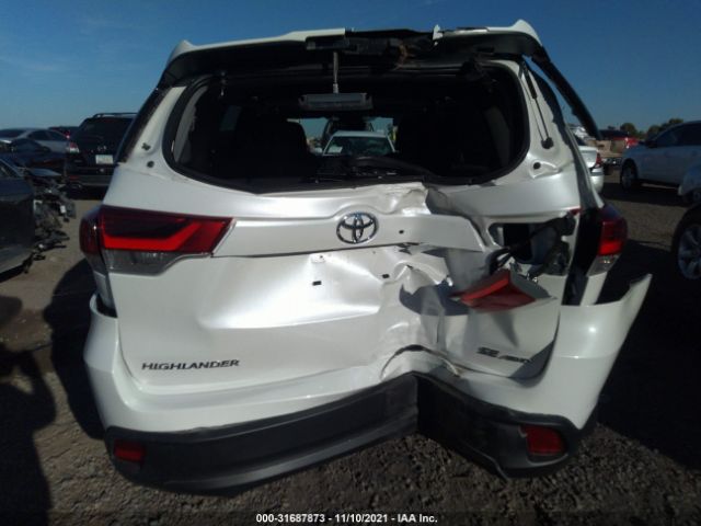 Photo 5 VIN: 5TDJZRFH0JS549952 - TOYOTA HIGHLANDER 