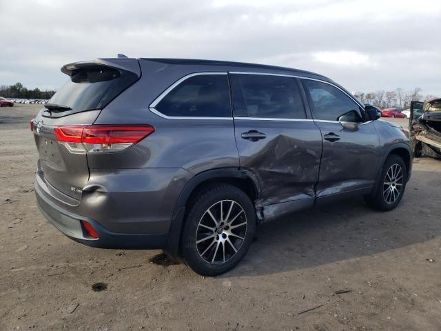 Photo 2 VIN: 5TDJZRFH0JS819391 - TOYOTA HIGHLANDER 