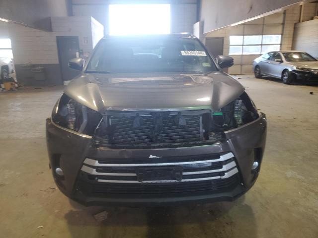 Photo 4 VIN: 5TDJZRFH0JS855484 - TOYOTA HIGHLANDER 