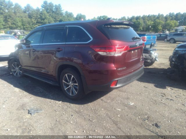 Photo 2 VIN: 5TDJZRFH0JS885794 - TOYOTA HIGHLANDER 