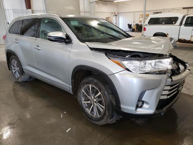 Photo 3 VIN: 5TDJZRFH0JS892387 - TOYOTA HIGHLANDER 