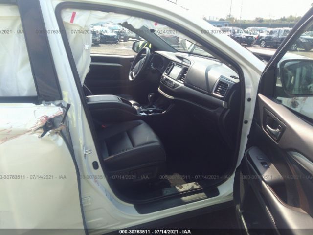 Photo 4 VIN: 5TDJZRFH0KS564971 - TOYOTA HIGHLANDER 