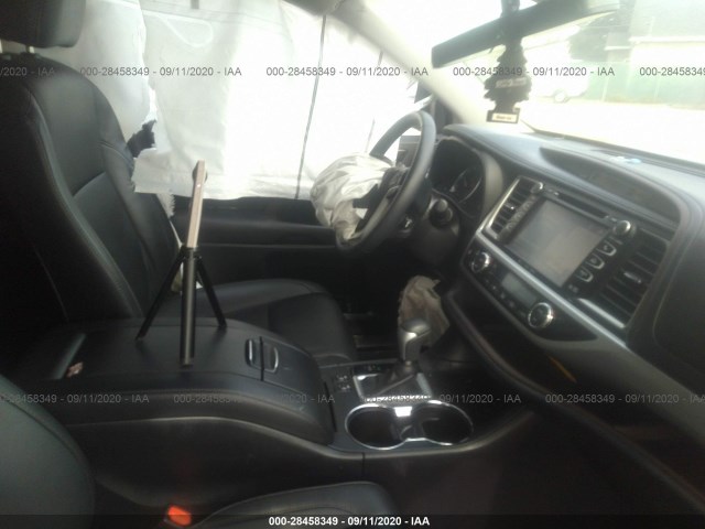 Photo 4 VIN: 5TDJZRFH0KS567627 - TOYOTA HIGHLANDER 