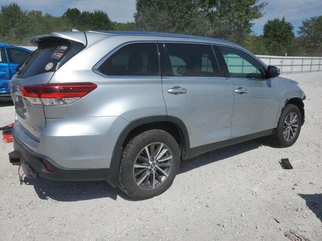 Photo 2 VIN: 5TDJZRFH0KS579700 - TOYOTA HIGHLANDER 