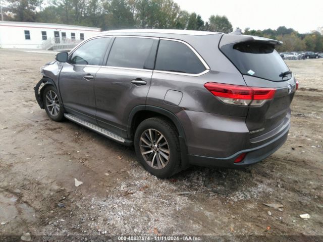 Photo 2 VIN: 5TDJZRFH0KS579731 - TOYOTA HIGHLANDER 